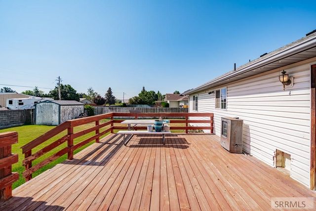 1232 Charlynn Way, Blackfoot, ID 83221