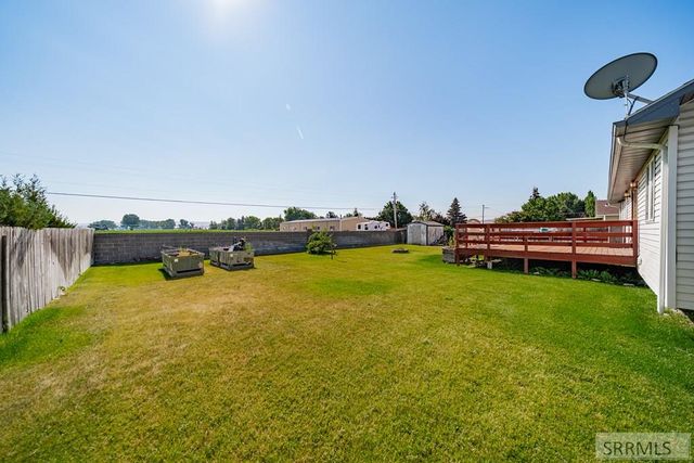 1232 Charlynn Way, Blackfoot, ID 83221