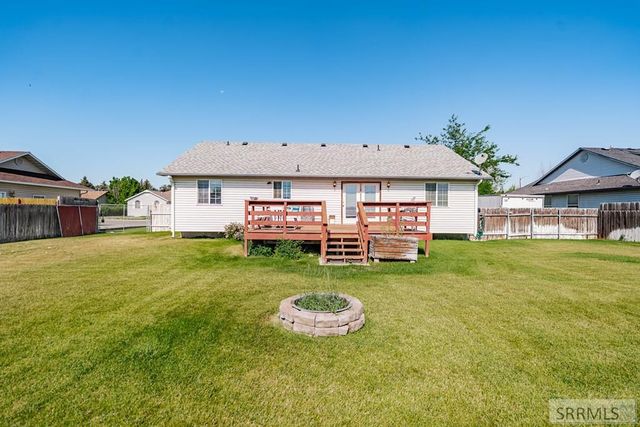 1232 Charlynn Way, Blackfoot, ID 83221