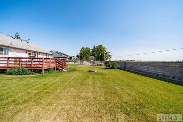 1232 Charlynn Way, Blackfoot, ID 83221