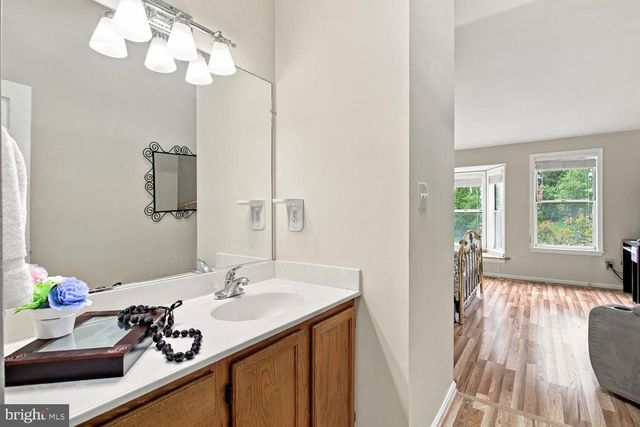 5927 DUNGENESS LN, Alexandria, VA 22315