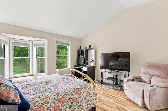 5927 DUNGENESS LN, Alexandria, VA 22315