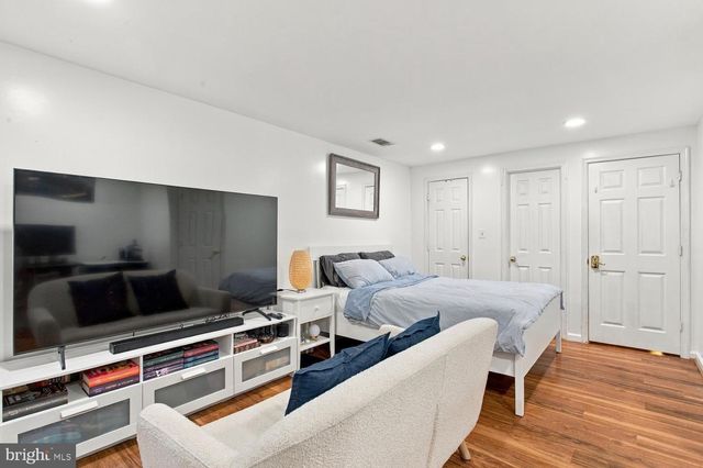 5927 DUNGENESS LN, Alexandria, VA 22315