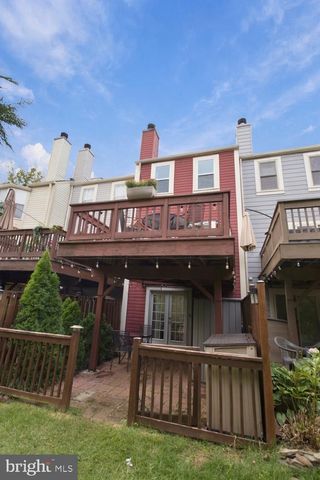 5927 DUNGENESS LN, Alexandria, VA 22315