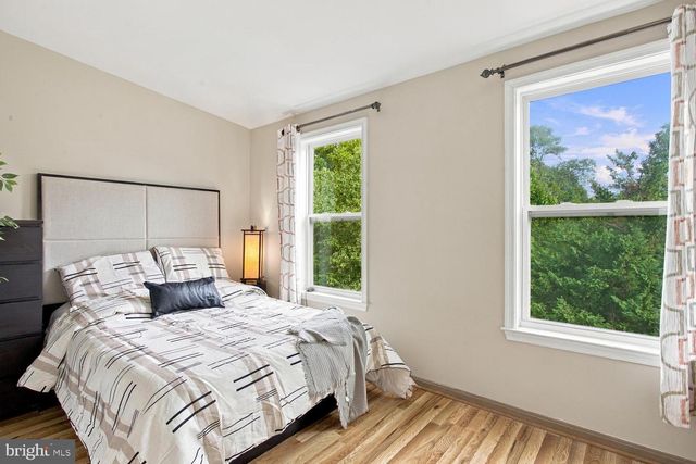 5927 DUNGENESS LN, Alexandria, VA 22315