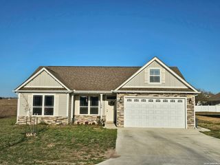 136 Turnberry, La Vernia, TX 78121