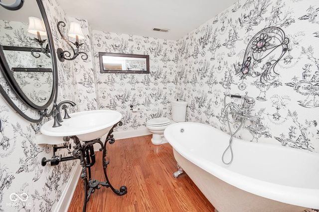 4909 Fall Creek Road, Indianapolis, IN 46220