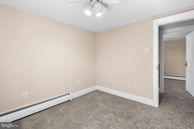 204 E INDEPENDENCE ST, Orwigsburg, PA 17961