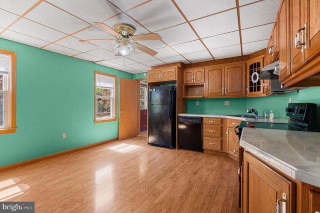 204 E INDEPENDENCE ST, Orwigsburg, PA 17961