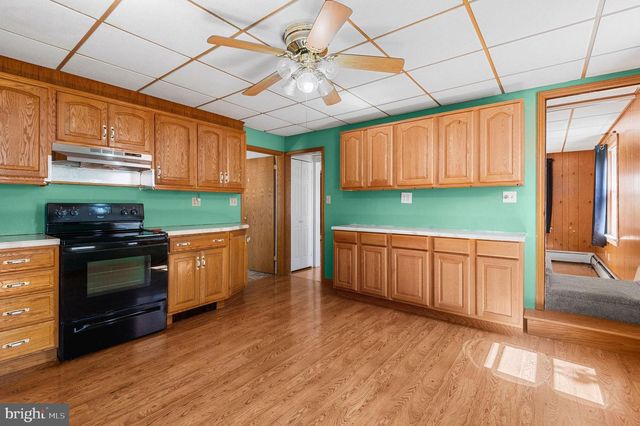 204 E INDEPENDENCE ST, Orwigsburg, PA 17961