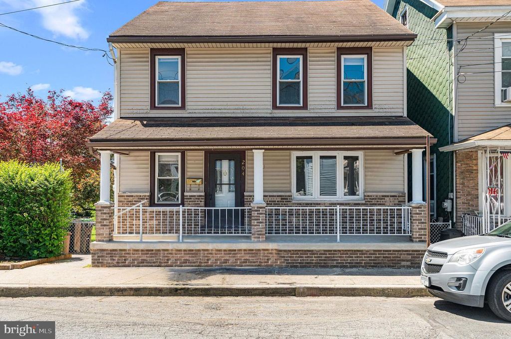 204 E INDEPENDENCE ST, Orwigsburg, PA 17961