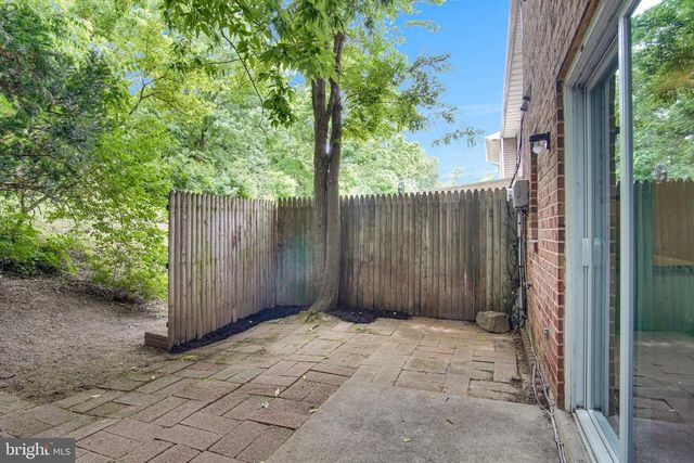 80 QUEEN AVE, Enola, PA 17025