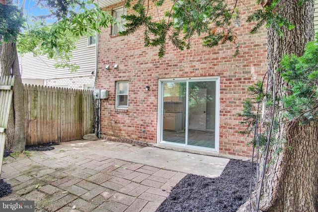80 QUEEN AVE, Enola, PA 17025
