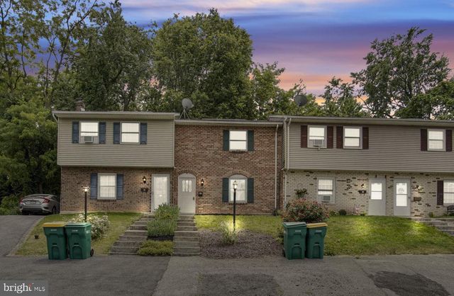 80 QUEEN AVE, Enola, PA 17025