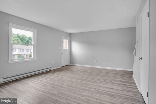 80 QUEEN AVE, Enola, PA 17025