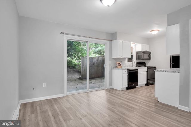 80 QUEEN AVE, Enola, PA 17025