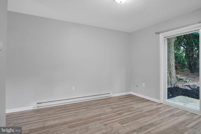 80 QUEEN AVE, Enola, PA 17025