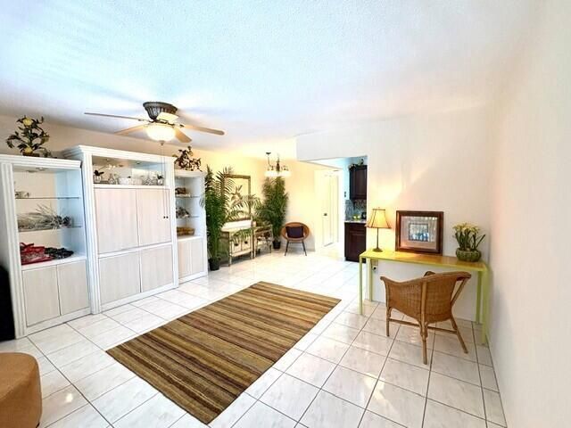 12 Windsor A 12, West Palm Beach, FL 33417