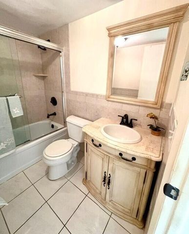 12 Windsor A 12, West Palm Beach, FL 33417