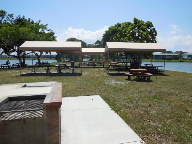 12 Windsor A 12, West Palm Beach, FL 33417
