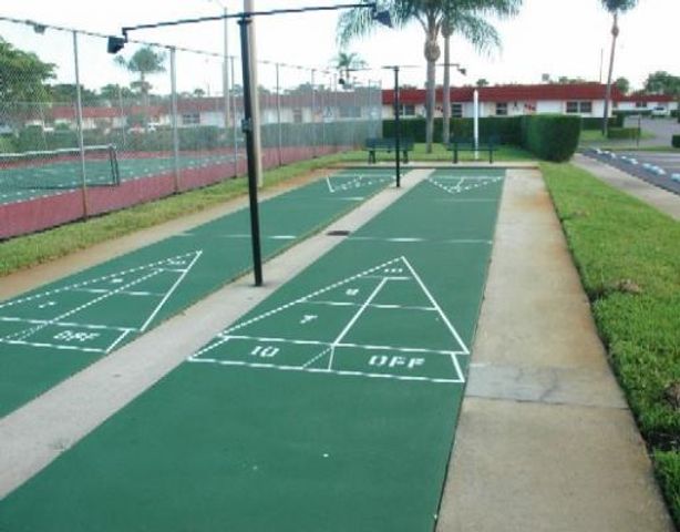 12 Windsor A 12, West Palm Beach, FL 33417