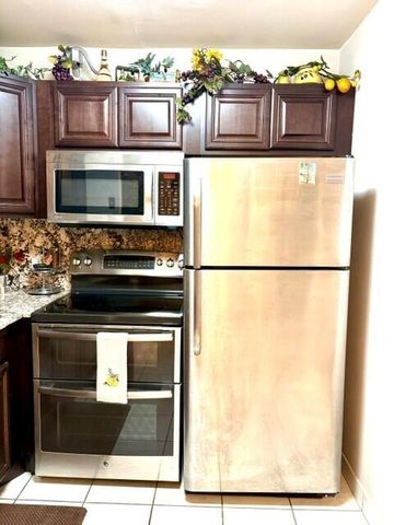 12 Windsor A 12, West Palm Beach, FL 33417