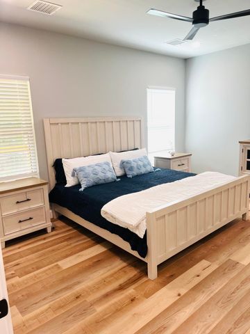 31 Circle Drive, Monkey Island, OK 74331