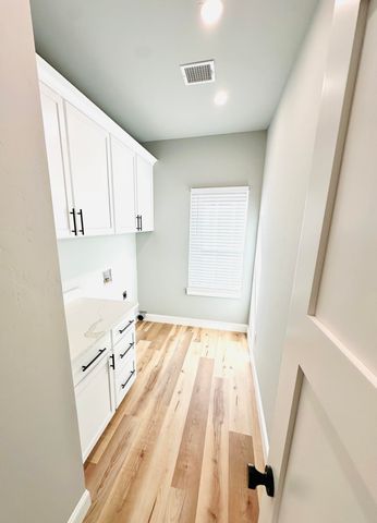 31 Circle Drive, Monkey Island, OK 74331