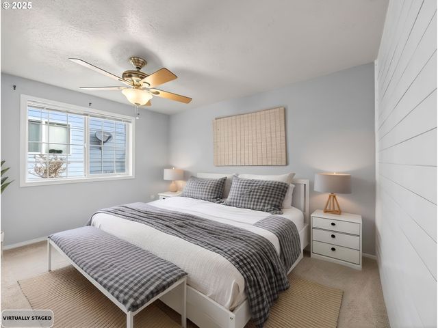 607 Nw HEATH St, Dallas, OR 97338