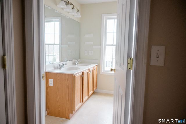 47 Nolan Circle 47, Manchester, CT 06042