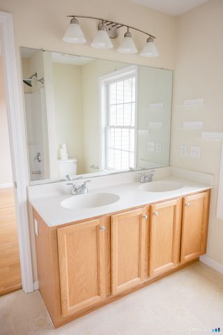 47 Nolan Circle 47, Manchester, CT 06042