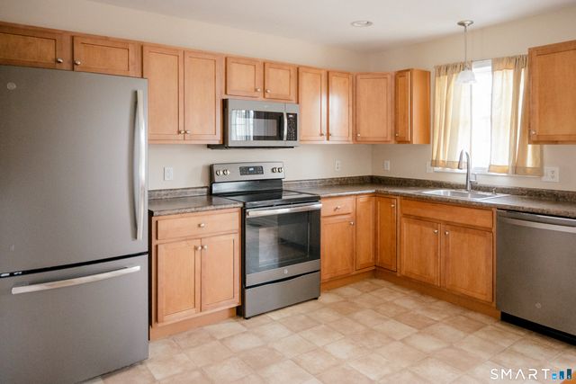 47 Nolan Circle 47, Manchester, CT 06042