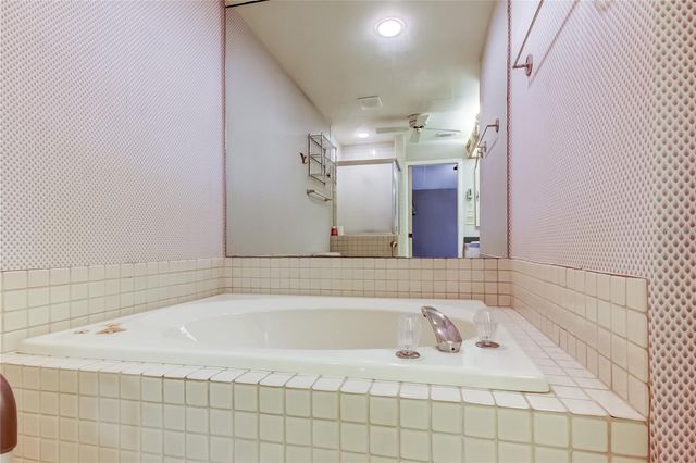 3020 WINDMOOR DRIVE, Palm Harbor, FL 34685