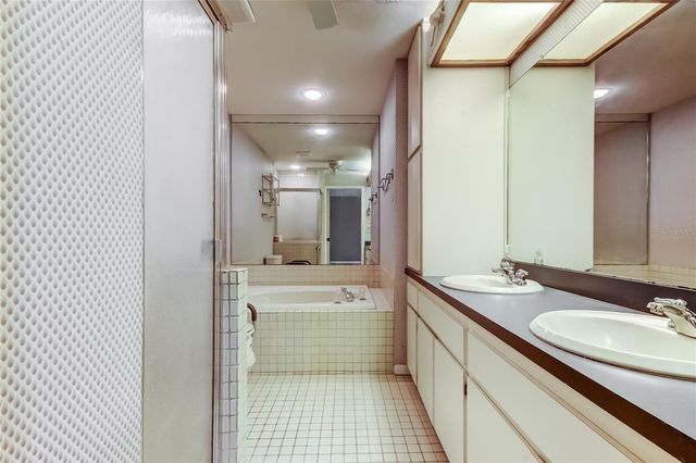 3020 WINDMOOR DRIVE, Palm Harbor, FL 34685