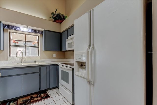 3020 WINDMOOR DRIVE, Palm Harbor, FL 34685