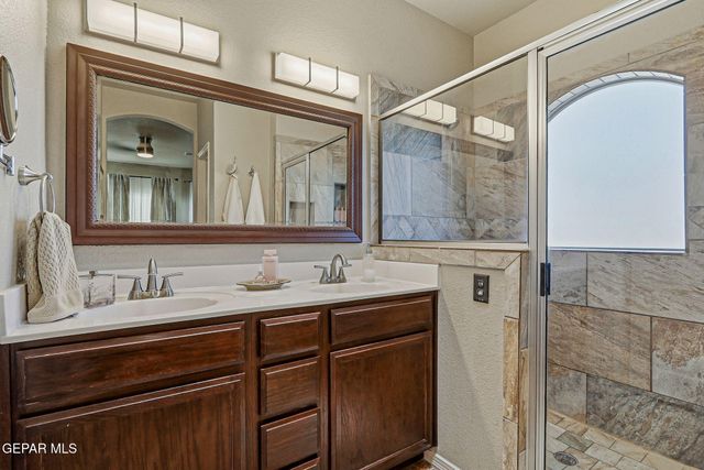 1621 ROCK DOVE Lane, El Paso, TX 79911
