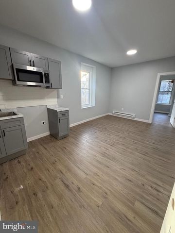 2260 N 16TH ST, Philadelphia, PA 19132