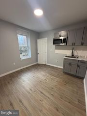 2260 N 16TH ST, Philadelphia, PA 19132