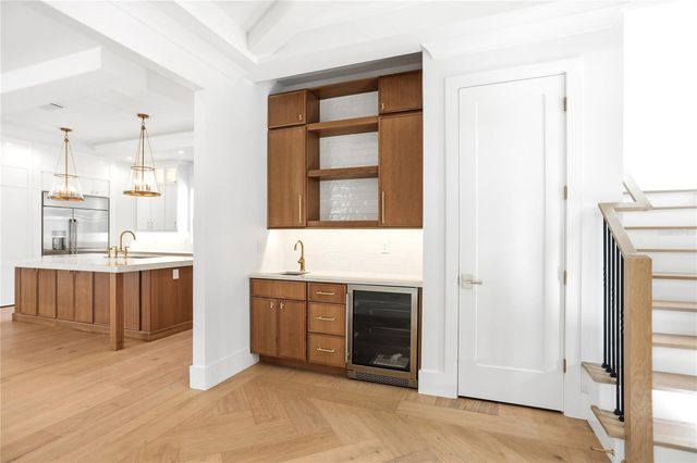 9 E NEWELL STREET, Winter Garden, FL 34787