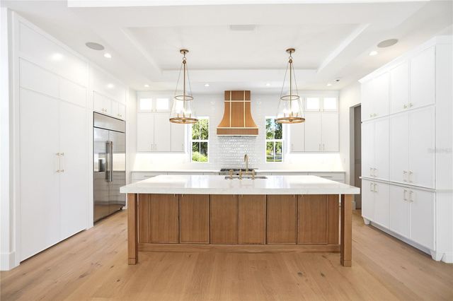 9 E NEWELL STREET, Winter Garden, FL 34787