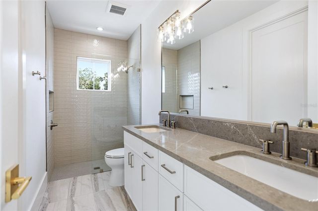 9 E NEWELL STREET, Winter Garden, FL 34787