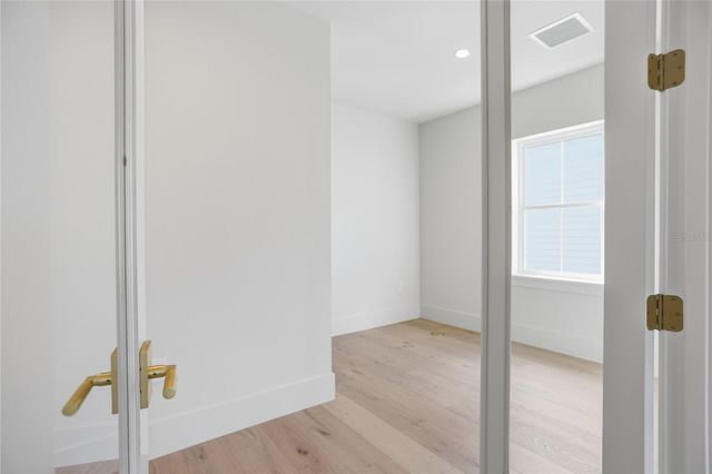 9 E NEWELL STREET, Winter Garden, FL 34787