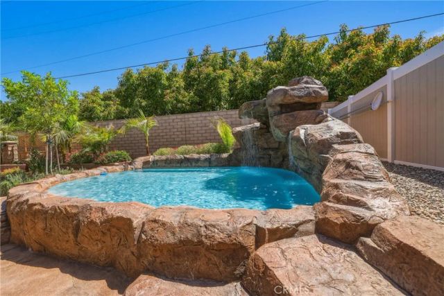 1640 Lucas Lane, Redlands, CA 92374