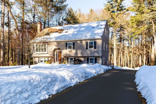 32 Olde Farm Road, Easton, MA 02375