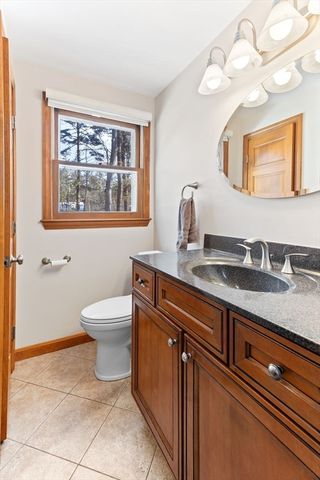 32 Olde Farm Road, Easton, MA 02375