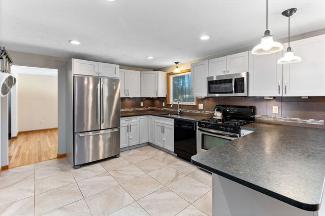 32 Olde Farm Road, Easton, MA 02375