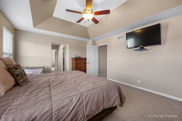 748 Cashmere Lane, Elgin, IL 60124