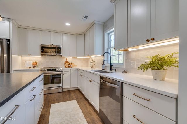 1032 Mitchell Road, Kingsport, TN 37663