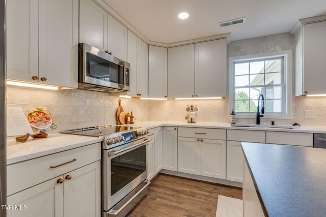 1032 Mitchell Road, Kingsport, TN 37663