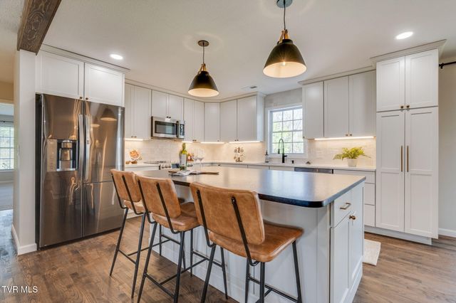 1032 Mitchell Road, Kingsport, TN 37663